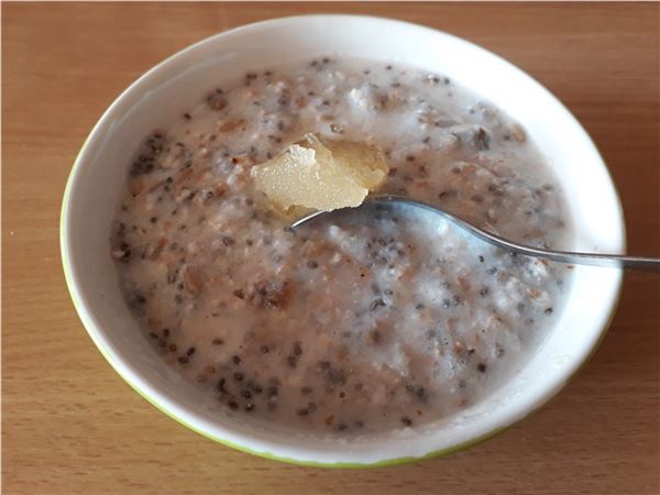 Večerná relax kaša s medom