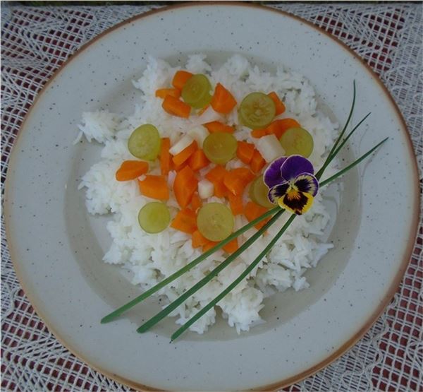 Jasmínová ryža s koreňovou zeleninou