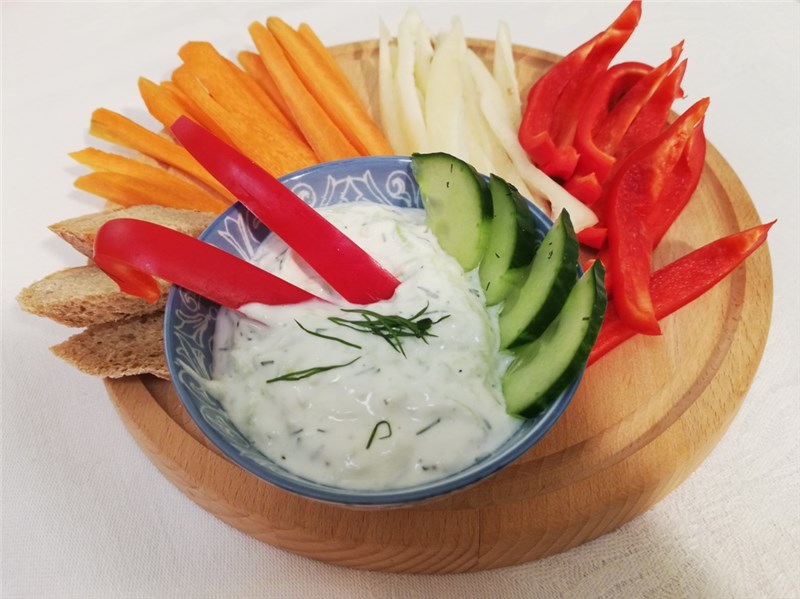 tzatziki salaty