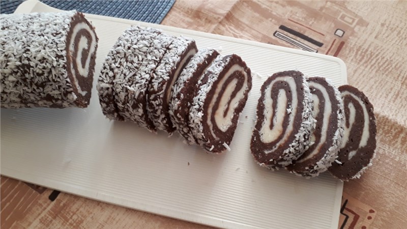 kokosová roláda veľkonočná