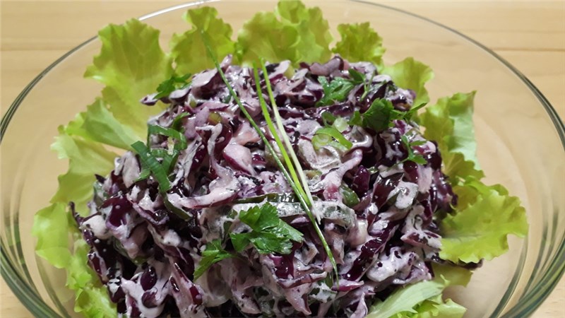salat z cervenej kapusty recept
