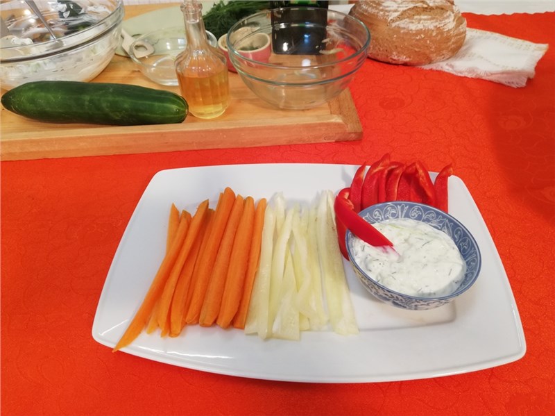 tzatziki salat recepty
