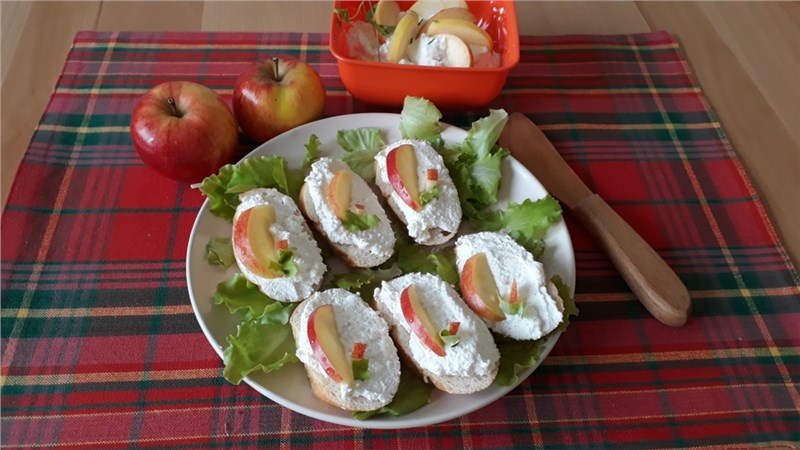 chlebíček na oslavu