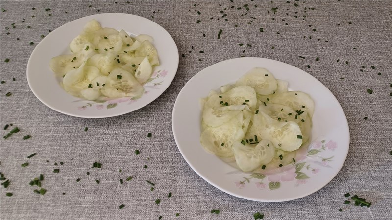 uhorkový šalát | uhorkovo tvarohový šalát | tvarohové recepty