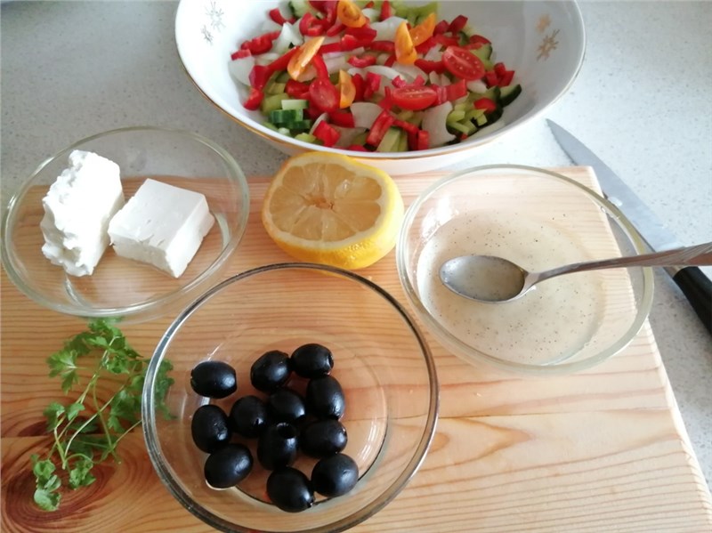 grecky salat recept
