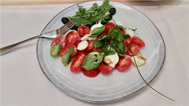 caprese salat